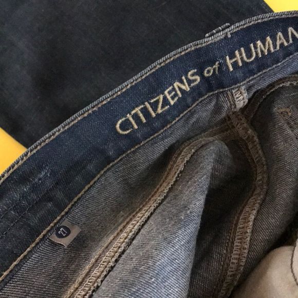 Citizens of Humanity Flare Jeans - Picture 8 of 9